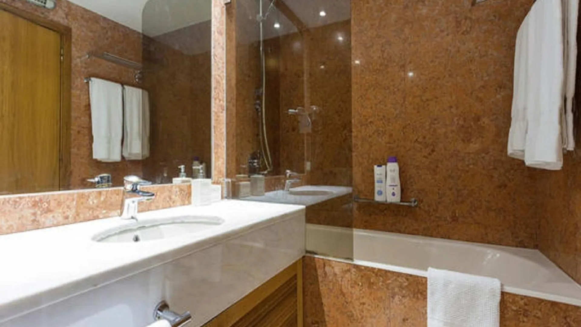 Stay In The Heart Of Lisbon-Altis Suites Hotel 0*, Lisbon Portugal